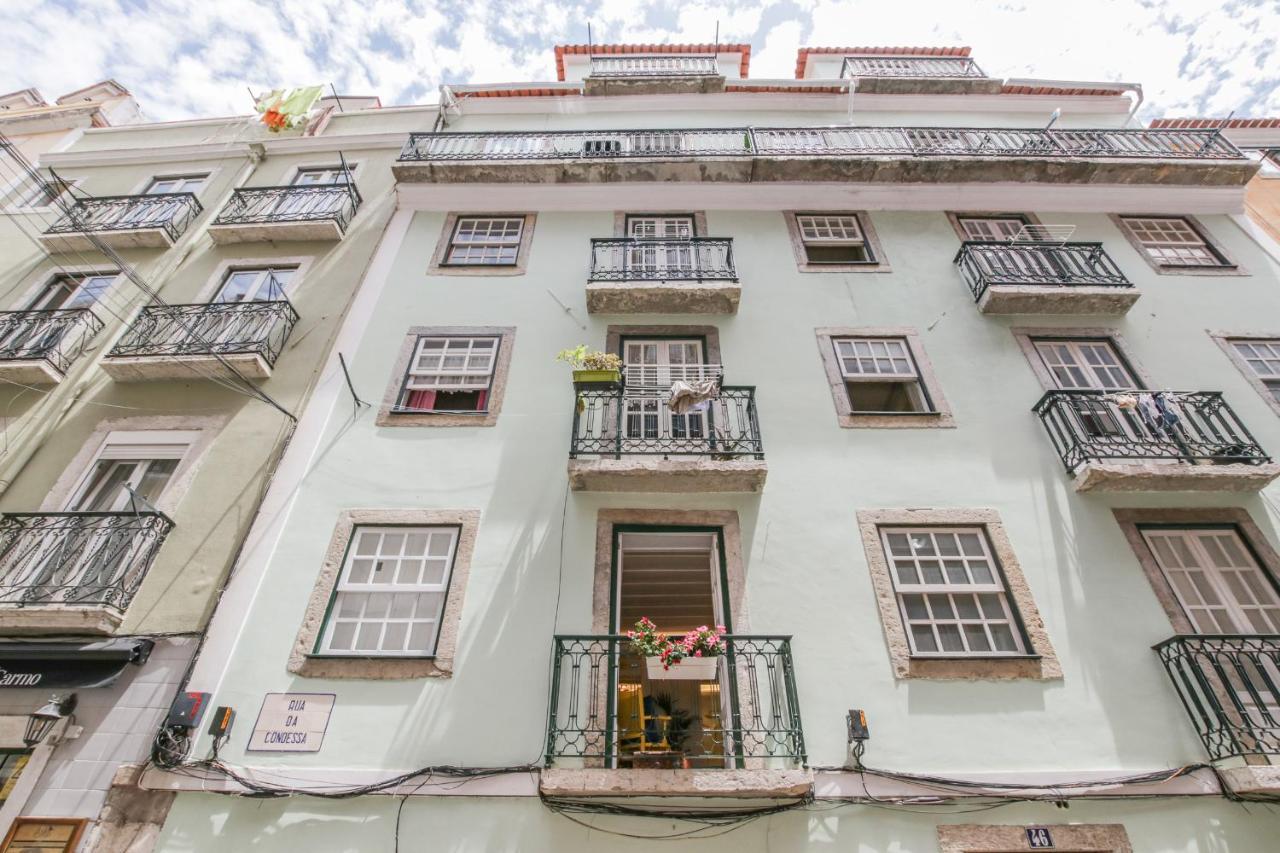 Golden Cage Chiado - Charm Historic And Cozy Apartment Lisbon Luaran gambar